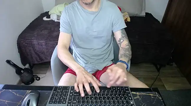 Snapshot of bossking017 chatting on 02-21-25, 02:27 bossking017 online show from 02-21-25, 02:27