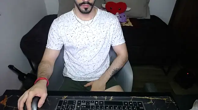 Snapshot of bossking017 chatting on 02-22-25, 11:46 bossking017 online show from 02-22-25, 11:46