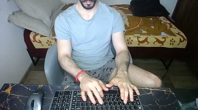 Snapshot of bossking017 chatting on 03-17-25, 11:21 bossking017 online show from 03-17-25, 11:21