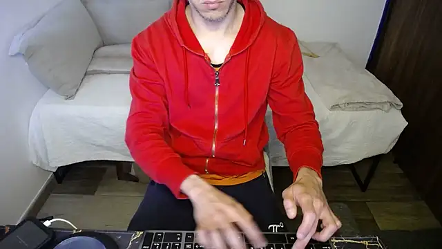 Snapshot of bossking017 chatting on 02-20-26, 04:29 bossking017 online show from 02-20-26, 04:29