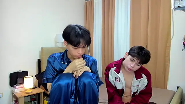 hotfreshdior online show from 09-25-25, 05:38