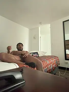 Snapshot of edddy23 chatting on 02-14-26, 04:53 edddy23 online show from 02-14-26, 04:53