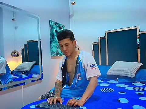 Thonixxx mr online show from 04-11-26, 01:59