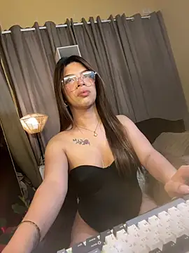 Nyxie luxx online show from 04-06-26, 04:46