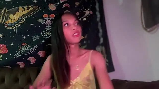 Snapshot of Simi_Ipit chatting on 01-09-26, 07:26 Simi Ipit online show from 01-09-26, 07:26