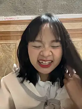 Snapshot of Daisy018 chatting on 11-01-25, 07:32 Daisy018 online show from 11-01-25, 07:32