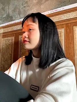 Snapshot of Daisy018 chatting on 11-06-25, 01:39 Daisy018 online show from 11-06-25, 01:39