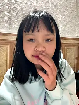 Snapshot of Daisy018 chatting on 12-14-25, 06:30 Daisy018 online show from 12-14-25, 06:30