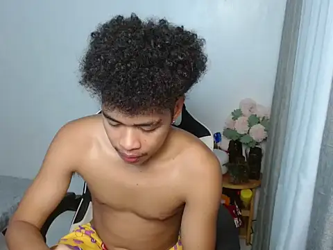 curlyasian njxx online show from 04-07-26, 08:26