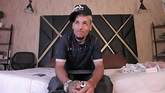 Thiagoferreti online show from 09-10-25, 03:28