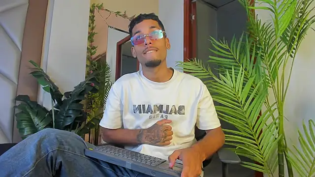 Thiagoferreti online show from 02-13-26, 03:24