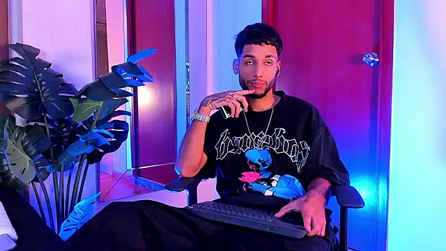 Thiagoferreti online show from 04-07-26, 02:01