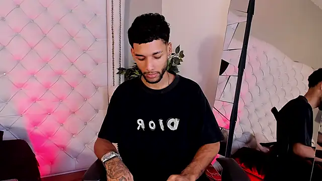 Thiagoferreti online show from 04-15-26, 01:56