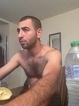 Snapshot of Sj61799 chatting on 10-31-25, 11:28 Sj61799 online show from 10-31-25, 11:28