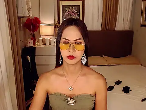 Nathalieheartt online show from 02-27-26, 01:44