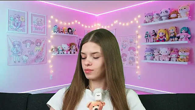 sukie spooky online show from 04-15-26, 08:54