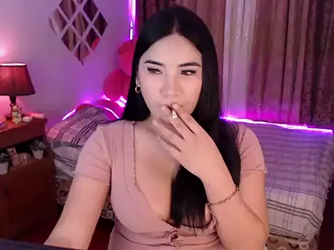 Snapshot of wild_flowerx chatting on 09-18-25, 04:36 wild flowerx online show from 09-18-25, 04:36