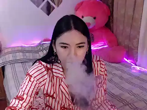 Snapshot of wild_flowerx chatting on 09-20-25, 01:56 wild flowerx online show from 09-20-25, 01:56