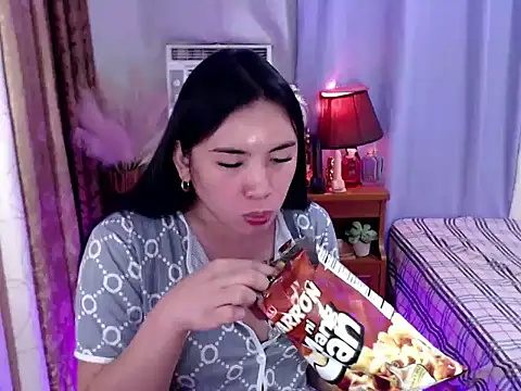 Snapshot of wild_flowerx chatting on 11-20-25, 08:03 wild flowerx online show from 11-20-25, 08:03