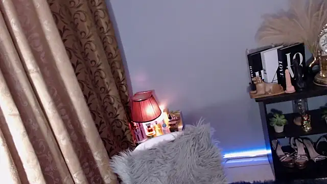 Snapshot of wild_flowerx chatting on 02-26-26, 05:17 wild flowerx online show from 02-26-26, 05:17