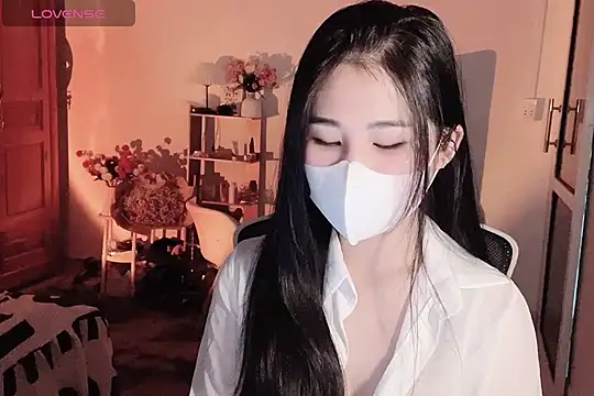    Daisy    online show from 10-08-25, 07:33