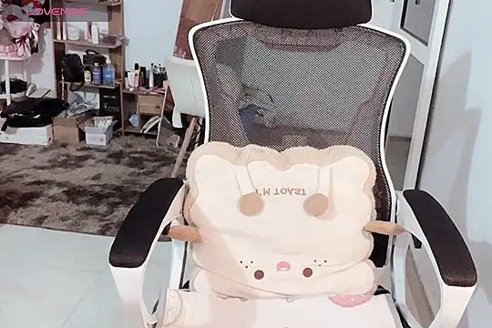    Daisy    online show from 11-15-25, 07:16