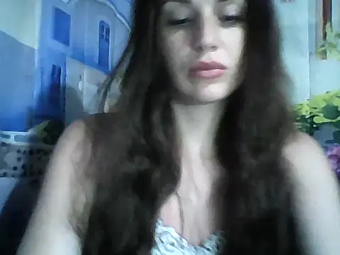 Snapshot of Qinini chatting on 06-12-26, 08:41 Qinini online show from 06-12-26, 08:41