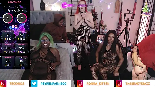 Snapshot of SamXTeck chatting on 12-16-25, 03:33 SamXTeck online show from 12-16-25, 03:33