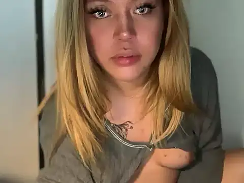 caligirlnikita online show from 04-29-26, 10:30