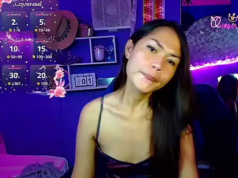 urgirljane online show from 06-30-26, 05:25