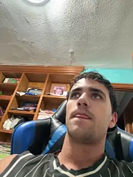 aavrdvh33 online show from 11-09-25, 06:39