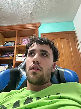 aavrdvh33 online show from 04-11-26, 10:47