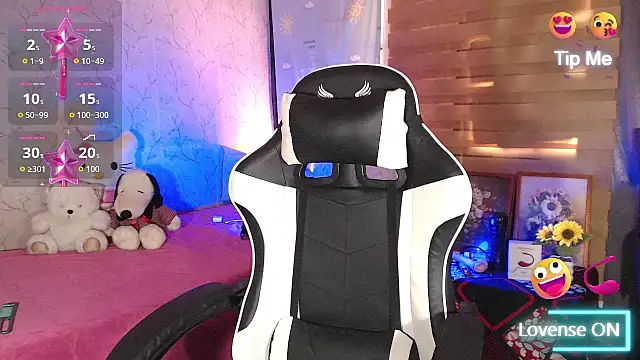 TssluttyNikka online show from 04-09-26, 07:47