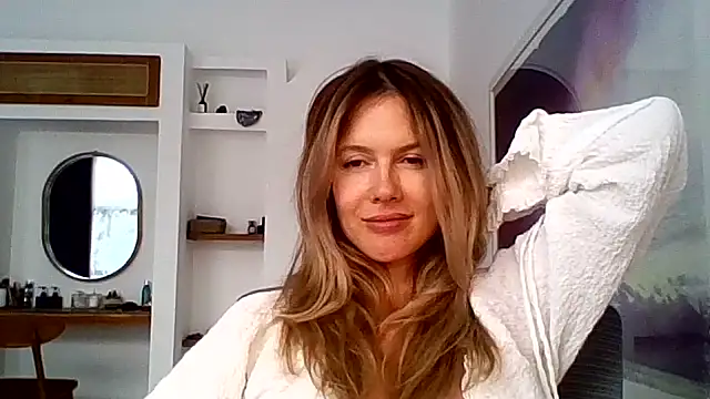 Snapshot of Vidauoo chatting on 09-28-25, 03:12 Vidauoo online show from 09-28-25, 03:12