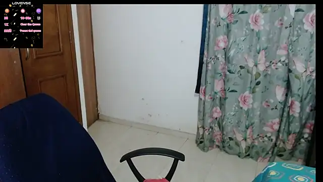 Snapshot of alejandralatina chatting on 02-06-26, 03:11 alejandralatina online show from 02-06-26, 03:11