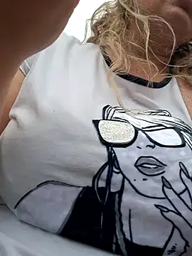 sofiacurvy 45 online show from 04-14-26, 06:58