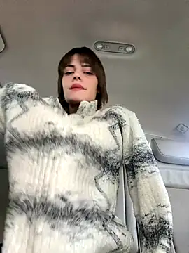 Snapshot of sweetchery999999 chatting on 10-09-25, 01:31 sweetchery999999 online show from 10-09-25, 01:31