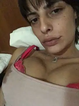 Snapshot of sweetchery999999 chatting on 10-22-25, 07:57 sweetchery999999 online show from 10-22-25, 07:57