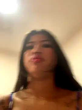 Snapshot of Luna_20x chatting on 09-12-25, 06:41 Luna 20x online show from 09-12-25, 06:41