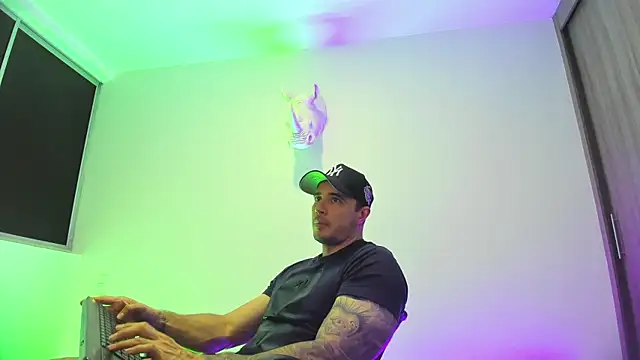 Snapshot of Dagoti chatting on 02-10-26, 07:18 Dagoti online show from 02-10-26, 07:18