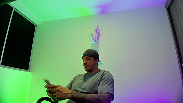 Snapshot of Dagoti chatting on 02-12-26, 01:00 Dagoti online show from 02-12-26, 01:00