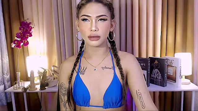 Snapshot of Megan_sativa chatting on 10-06-25, 03:59 Megan sativa online show from 10-06-25, 03:59