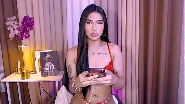 Megan sativa online show from 11-17-25, 06:19