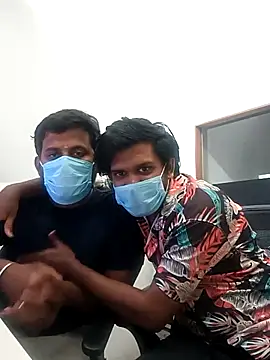 Snapshot of Tamiltopkaran chatting on 10-05-25, 08:01 Tamiltopkaran online show from 10-05-25, 08:01