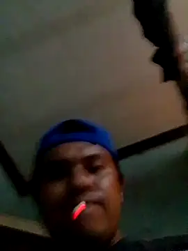 Snapshot of Luk909090 chatting on 10-23-25, 01:16 Luk909090 online show from 10-23-25, 01:16