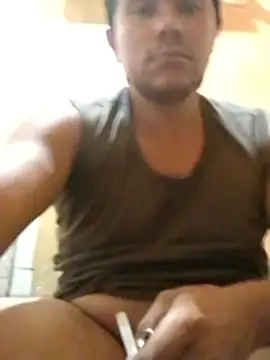 Snapshot of Luk909090 chatting on 10-26-25, 11:05 Luk909090 online show from 10-26-25, 11:05