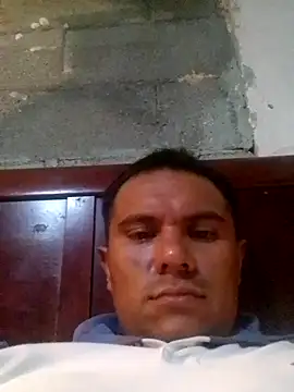 Snapshot of Luk909090 chatting on 11-17-25, 02:17 Luk909090 online show from 11-17-25, 02:17