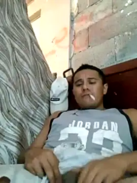 Snapshot of Luk909090 chatting on 11-21-25, 03:38 Luk909090 online show from 11-21-25, 03:38