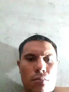 Snapshot of Luk909090 chatting on 11-21-25, 03:44 Luk909090 online show from 11-21-25, 03:44