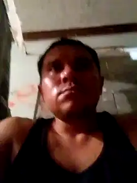 Snapshot of Luk909090 chatting on 11-23-25, 01:11 Luk909090 online show from 11-23-25, 01:11